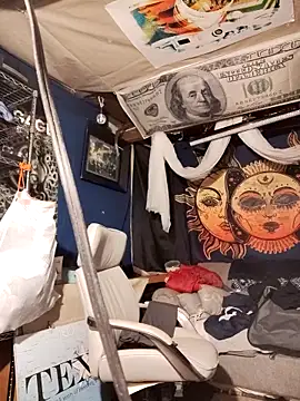 Gillygilly76 online show from 03-22-25, 12:35