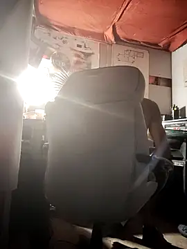 Gillygilly76 online show from 10-21-25, 09:43