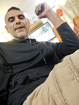 Gillygilly76 online show from 10-29-25, 02:25