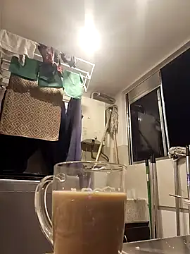 valery mora online show from 12-19-24, 02:23