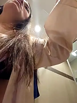 valery mora online show from 12-20-24, 05:40