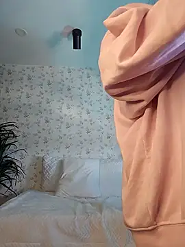 valery mora online show from 01-30-25, 02:15