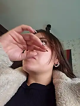 valery mora online show from 02-05-25, 01:54