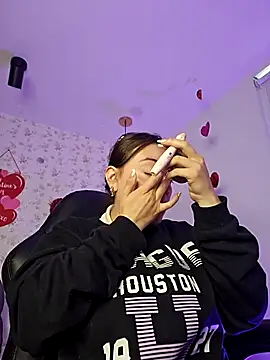 valery mora online show from 02-22-25, 01:13