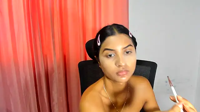 Snapshot of FalakRese chatting on 11-08-25, 07:12 FalakRese online show from 11-08-25, 07:12