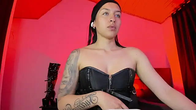 MistressVenena online show from 11-27-25, 09:50