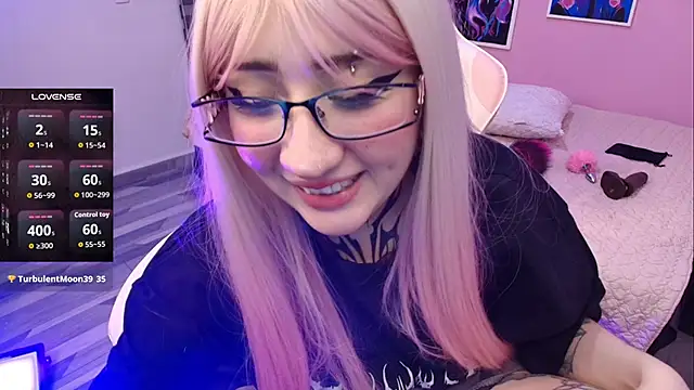 Miwa violet online show from 04-13-26, 12:16