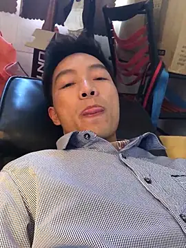 xhqds online show from 02-10-25, 08:42