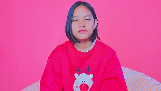 Natsu   online show from 12-23-24, 02:02