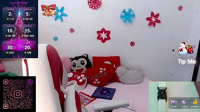 Snapshot of sweetlittlelisa chatting on 12-16-24, 07:32 sweetlittlelisa online show from 12-16-24, 07:32