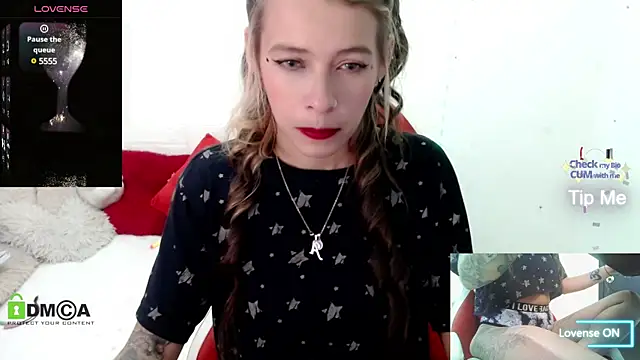 Snapshot of sweetlittlelisa chatting on 01-20-25, 09:01 sweetlittlelisa online show from 01-20-25, 09:01