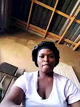 Snapshot of lovelyassbitch chatting on 01-20-25, 08:52 lovelyassbitch online show from 01-20-25, 08:52