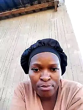 Snapshot of lovelyassbitch chatting on 01-20-25, 04:01 lovelyassbitch online show from 01-20-25, 04:01