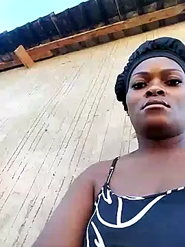 Snapshot of lovelyassbitch chatting on 01-27-25, 04:01 lovelyassbitch online show from 01-27-25, 04:01