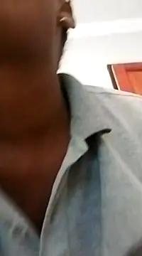 Snapshot of lovelyassbitch chatting on 03-14-25, 09:32 lovelyassbitch online show from 03-14-25, 09:32