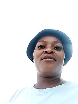 Snapshot of lovelyassbitch chatting on 03-22-25, 09:02 lovelyassbitch online show from 03-22-25, 09:02