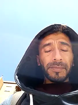 Snapshot of weedmanhot28 chatting on 01-18-25, 06:53 weedmanhot28 online show from 01-18-25, 06:53