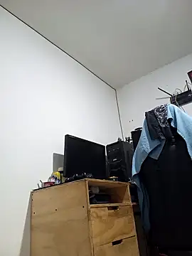 Snapshot of weedmanhot28 chatting on 02-06-25, 12:11 weedmanhot28 online show from 02-06-25, 12:11