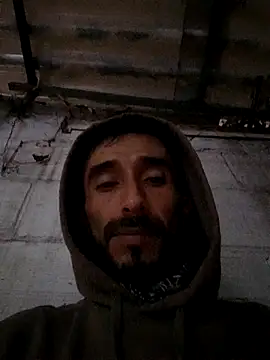 Snapshot of weedmanhot28 chatting on 09-29-25, 11:42 weedmanhot28 online show from 09-29-25, 11:42