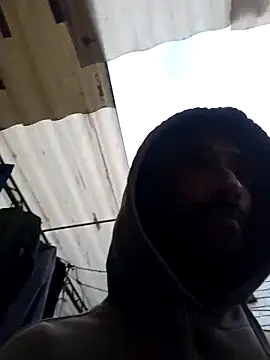 Snapshot of weedmanhot28 chatting on 10-26-25, 12:00 weedmanhot28 online show from 10-26-25, 12:00