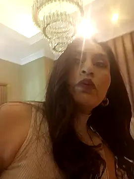 Snapshot of MonicaMoret chatting on 02-07-25, 12:06 MonicaMoret online show from 02-07-25, 12:06