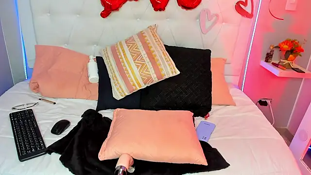 AINARA  STONE online show from 02-15-25, 01:31