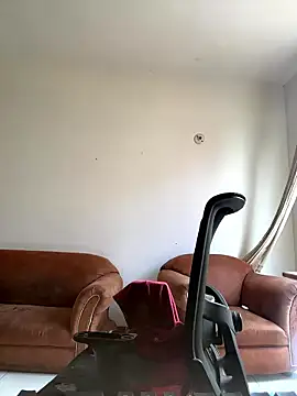 Snapshot of Dahian_XXX chatting on 01-17-26, 04:54 Dahian XXX online show from 01-17-26, 04:54