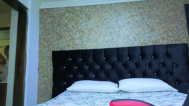 stella xue online show from 11-04-25, 10:42