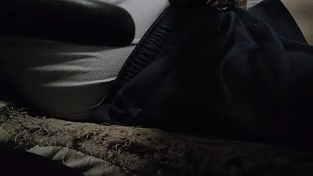 Snapshot of hidenyan02 chatting on 09-13-25, 10:42 hidenyan02 online show from 09-13-25, 10:42