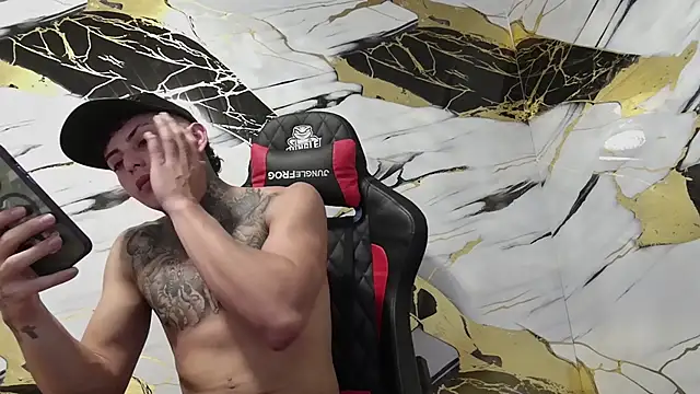 Kevin22 222 online show from 01-02-25, 05:24