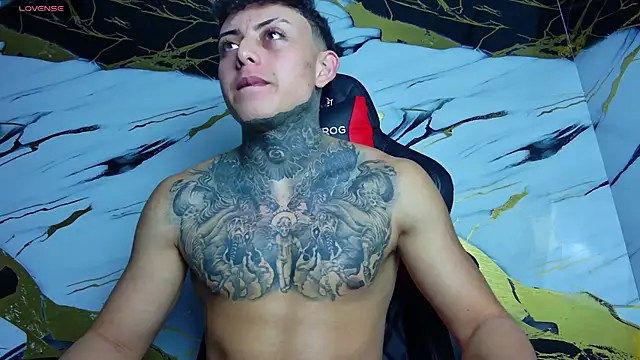 Kevin22 222 online show from 03-01-25, 06:13