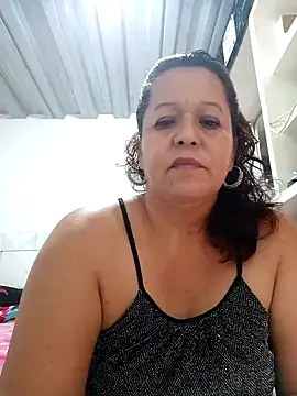 Snapshot of Fulopp15 chatting on 01-14-25, 05:12 Fulopp15 online show from 01-14-25, 05:12