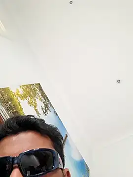 Snapshot of your_fuck_boy_00 chatting on 09-17-25, 04:36 your fuck boy 00 online show from 09-17-25, 04:36