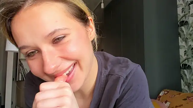 Snapshot of Lilith_lutherlow chatting on 04-12-26, 10:09 Lilith lutherlow online show from 04-12-26, 10:09