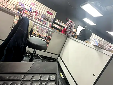 RawRyder8 online show from 12-17-25, 02:06