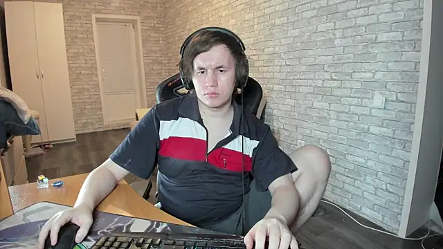 Snapshot of iliaskrislove chatting on 03-20-25, 08:29 iliaskrislove online show from 03-20-25, 08:29