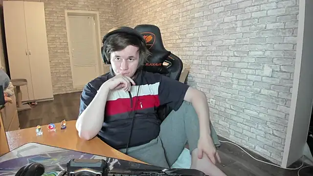 Snapshot of iliaskrislove chatting on 03-21-25, 06:40 iliaskrislove online show from 03-21-25, 06:40