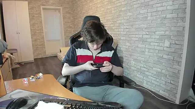 Snapshot of iliaskrislove chatting on 03-23-25, 02:15 iliaskrislove online show from 03-23-25, 02:15