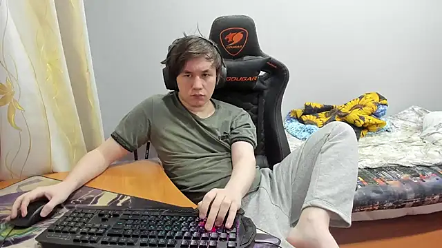 Snapshot of iliaskrislove chatting on 09-13-25, 05:46 iliaskrislove online show from 09-13-25, 05:46