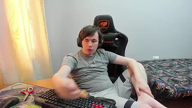 Snapshot of iliaskrislove chatting on 09-16-25, 10:38 iliaskrislove online show from 09-16-25, 10:38