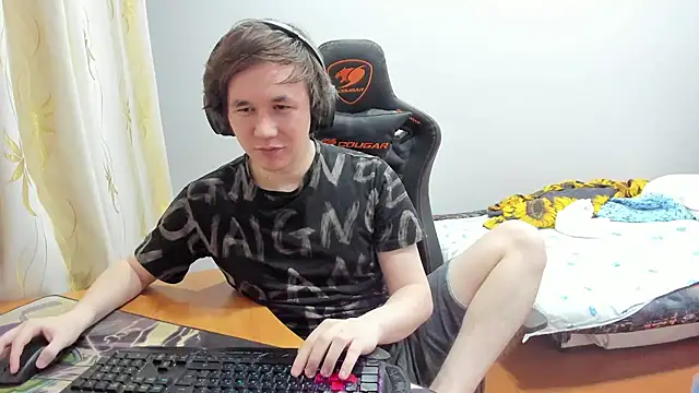 Snapshot of iliaskrislove chatting on 09-23-25, 09:51 iliaskrislove online show from 09-23-25, 09:51