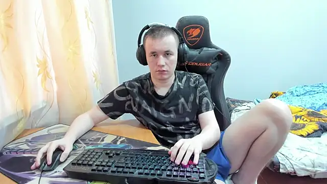 Snapshot of iliaskrislove chatting on 10-12-25, 03:49 iliaskrislove online show from 10-12-25, 03:49