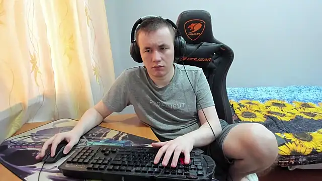 Snapshot of iliaskrislove chatting on 10-16-25, 04:13 iliaskrislove online show from 10-16-25, 04:13