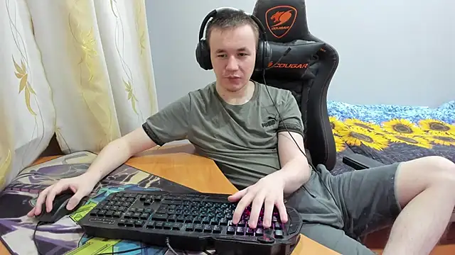 Snapshot of iliaskrislove chatting on 10-25-25, 04:13 iliaskrislove online show from 10-25-25, 04:13