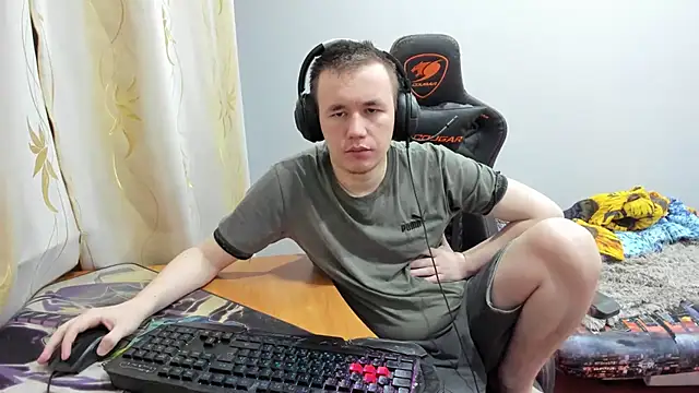 Snapshot of iliaskrislove chatting on 10-26-25, 07:53 iliaskrislove online show from 10-26-25, 07:53