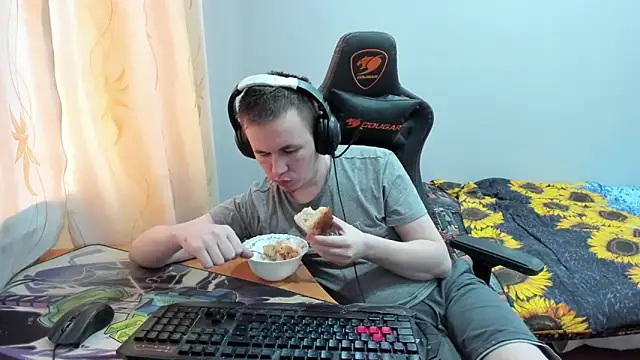 Snapshot of iliaskrislove chatting on 10-29-25, 11:01 iliaskrislove online show from 10-29-25, 11:01