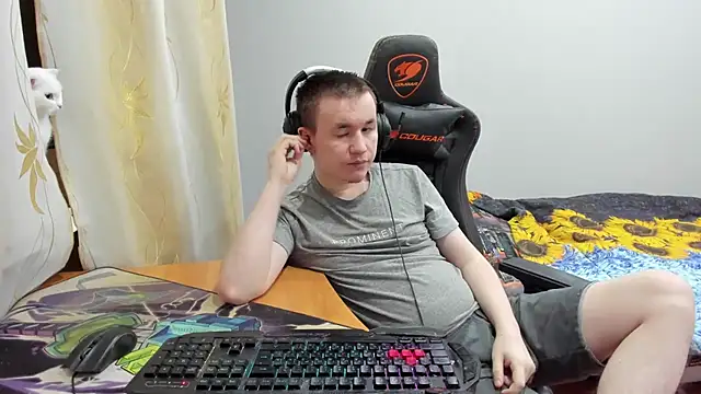 Snapshot of iliaskrislove chatting on 10-30-25, 12:56 iliaskrislove online show from 10-30-25, 12:56