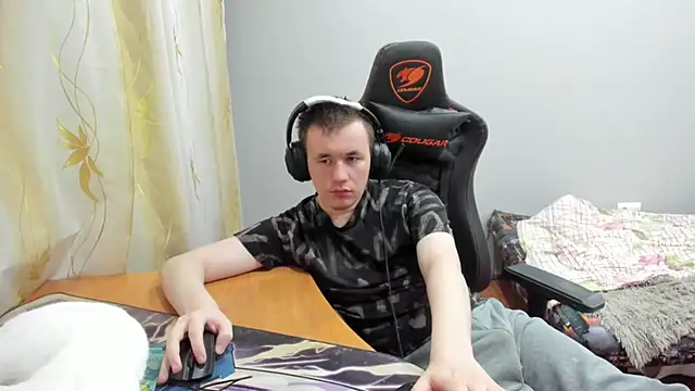 Snapshot of iliaskrislove chatting on 11-07-25, 01:00 iliaskrislove online show from 11-07-25, 01:00