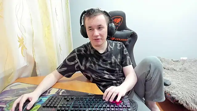 Snapshot of iliaskrislove chatting on 11-09-25, 12:14 iliaskrislove online show from 11-09-25, 12:14