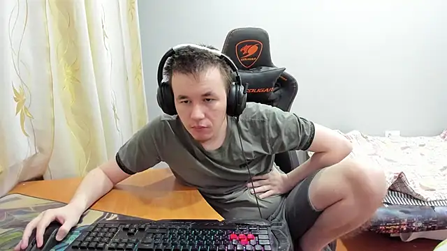 Snapshot of iliaskrislove chatting on 11-14-25, 10:51 iliaskrislove online show from 11-14-25, 10:51